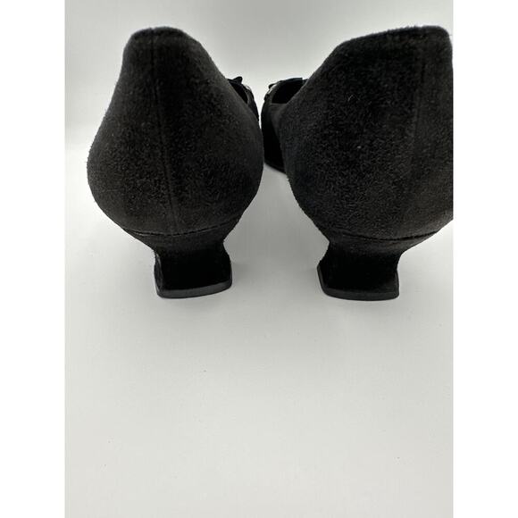 Stuart Weitzman Black Pierced Suede Kitten Toe 1.5” Heel Size 10 - Picture 6 of 6